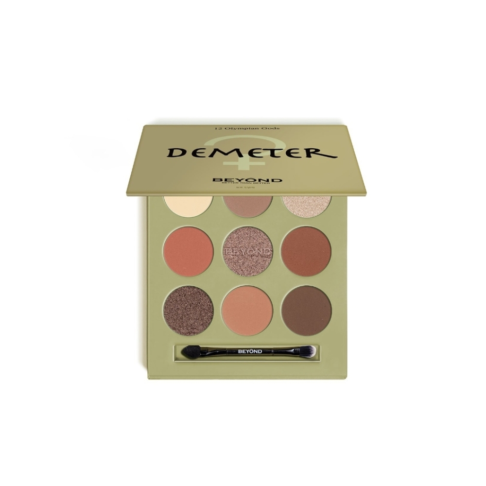 Nib makeup bundle - Picture 13 of 14